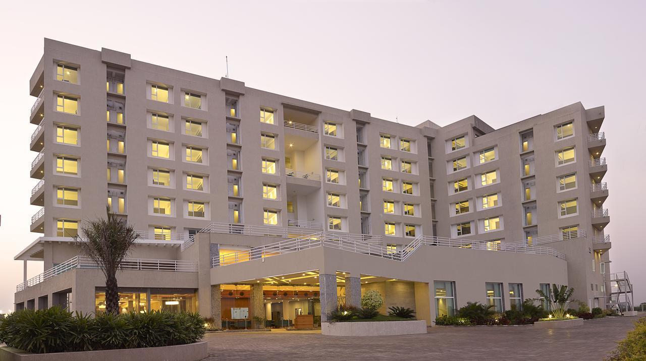 Grey Suit Vengal Exterior photo